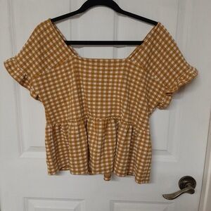 Madewell Gingham Knit Ruffle Hem Top in Antique Gold size m
